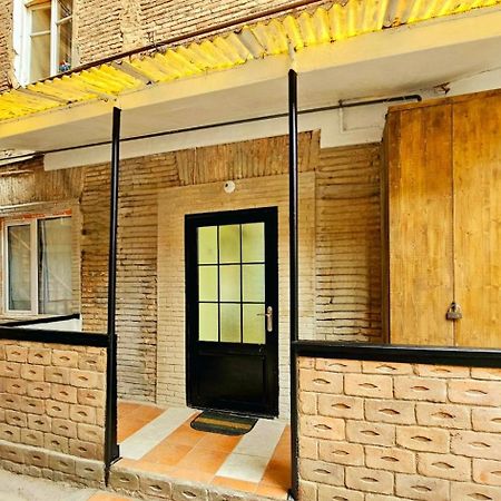 Apartment In The Old District Tbilisi ภายนอก รูปภาพ
