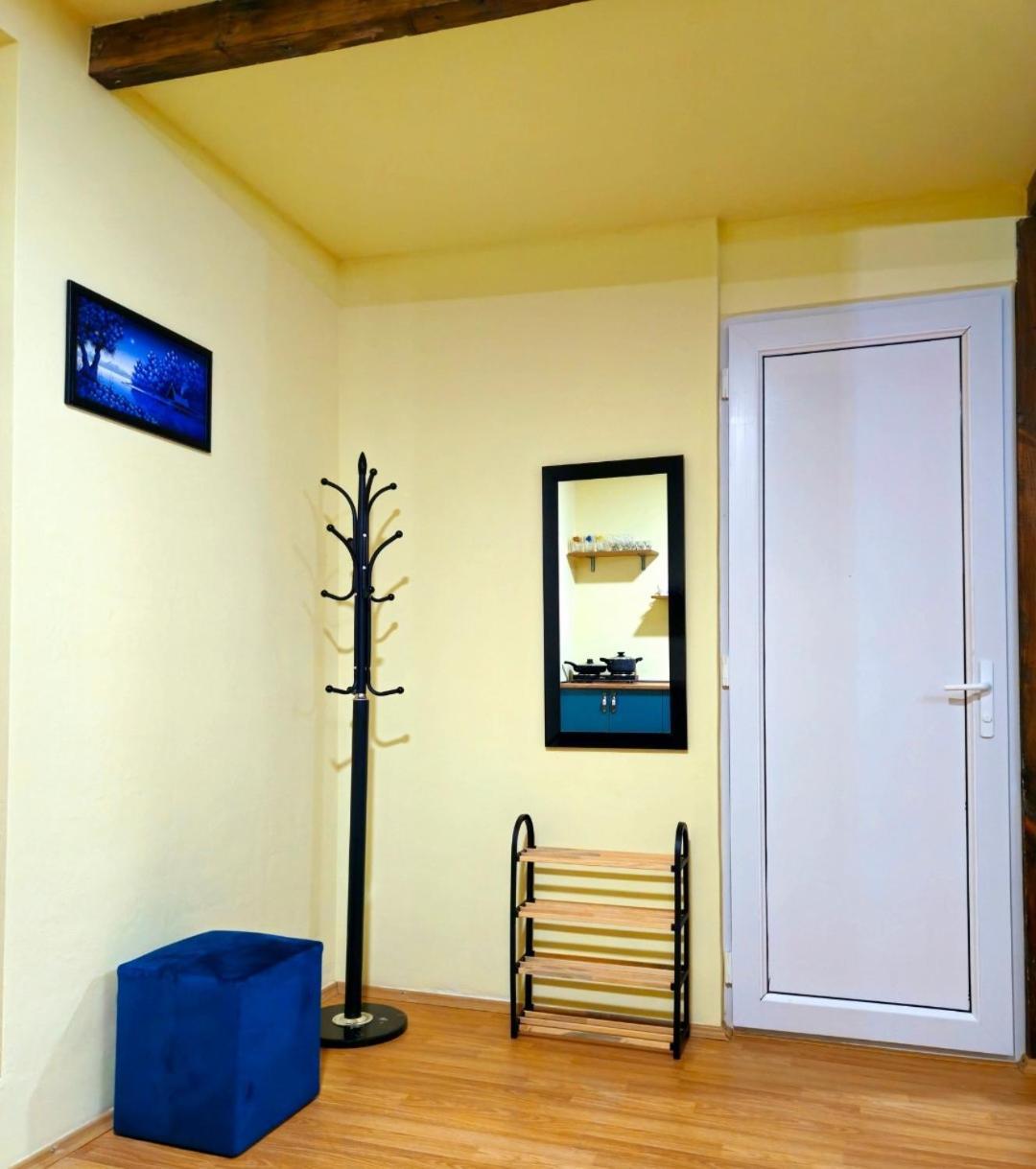 Apartment In The Old District Tbilisi ภายนอก รูปภาพ