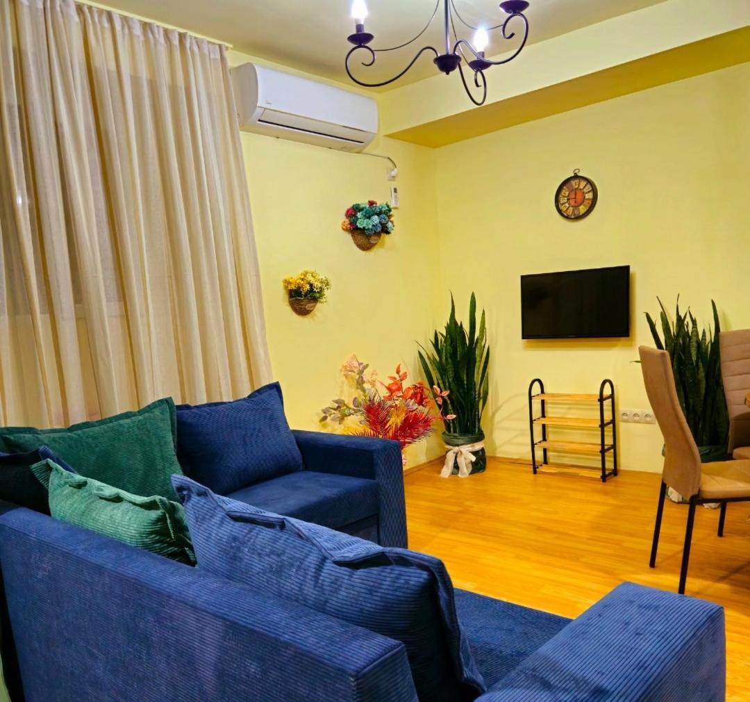 Apartment In The Old District Tbilisi ภายนอก รูปภาพ