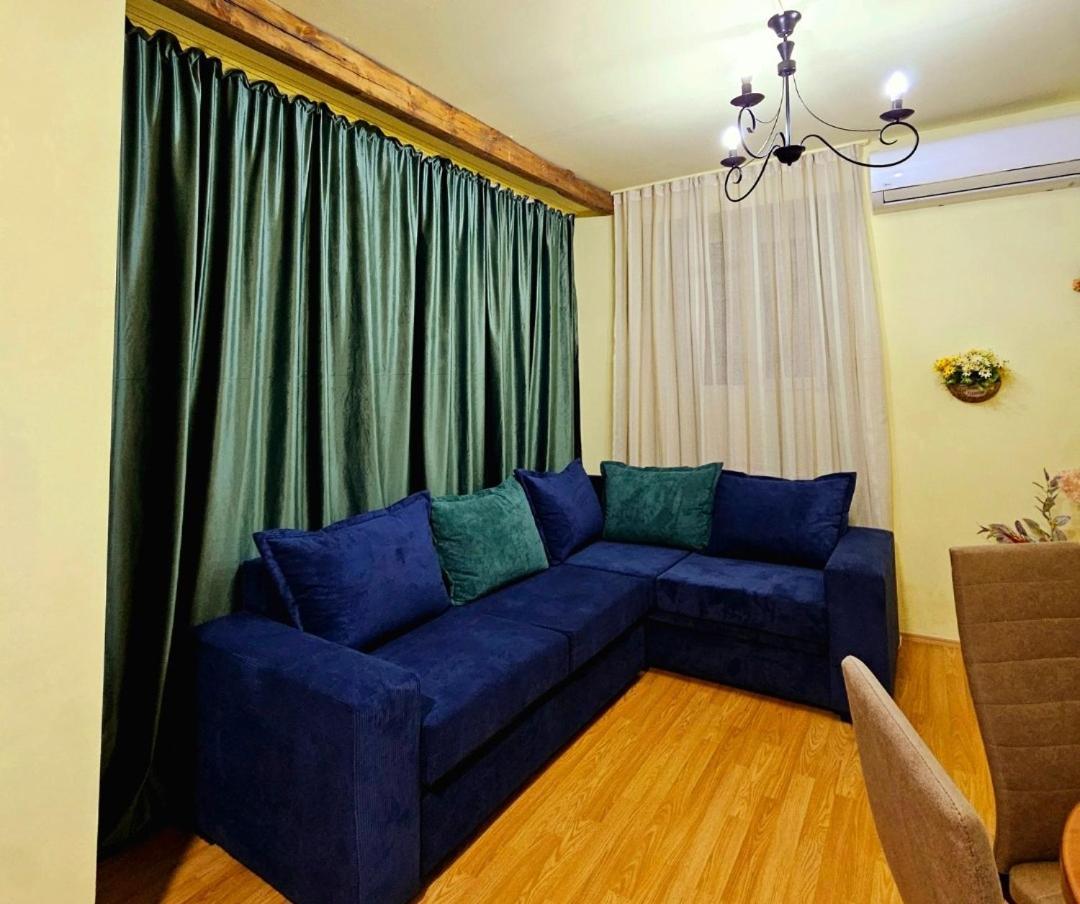 Apartment In The Old District Tbilisi ภายนอก รูปภาพ