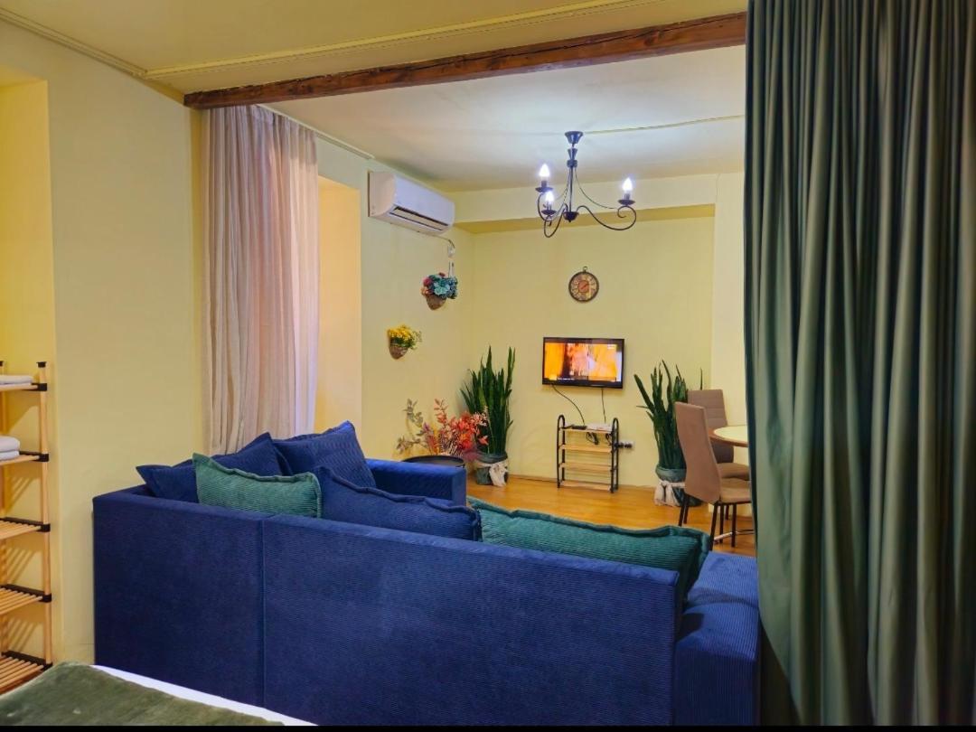 Apartment In The Old District Tbilisi ภายนอก รูปภาพ