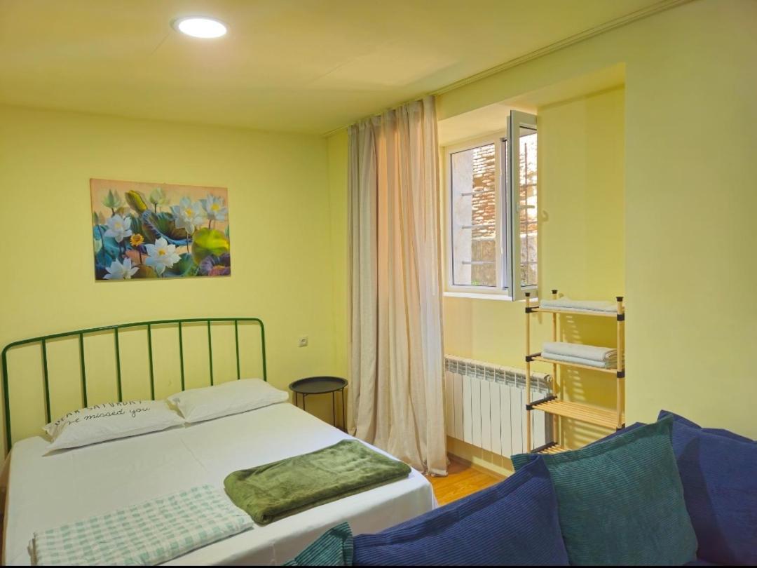 Apartment In The Old District Tbilisi ภายนอก รูปภาพ