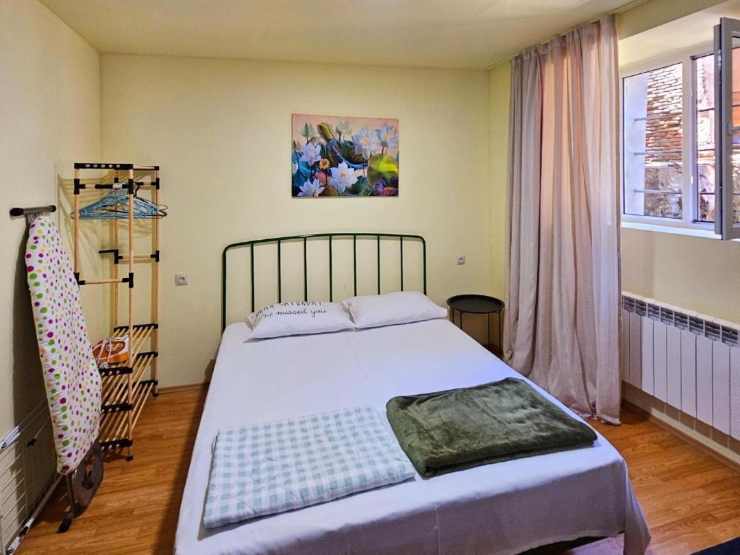 Apartment In The Old District Tbilisi ภายนอก รูปภาพ